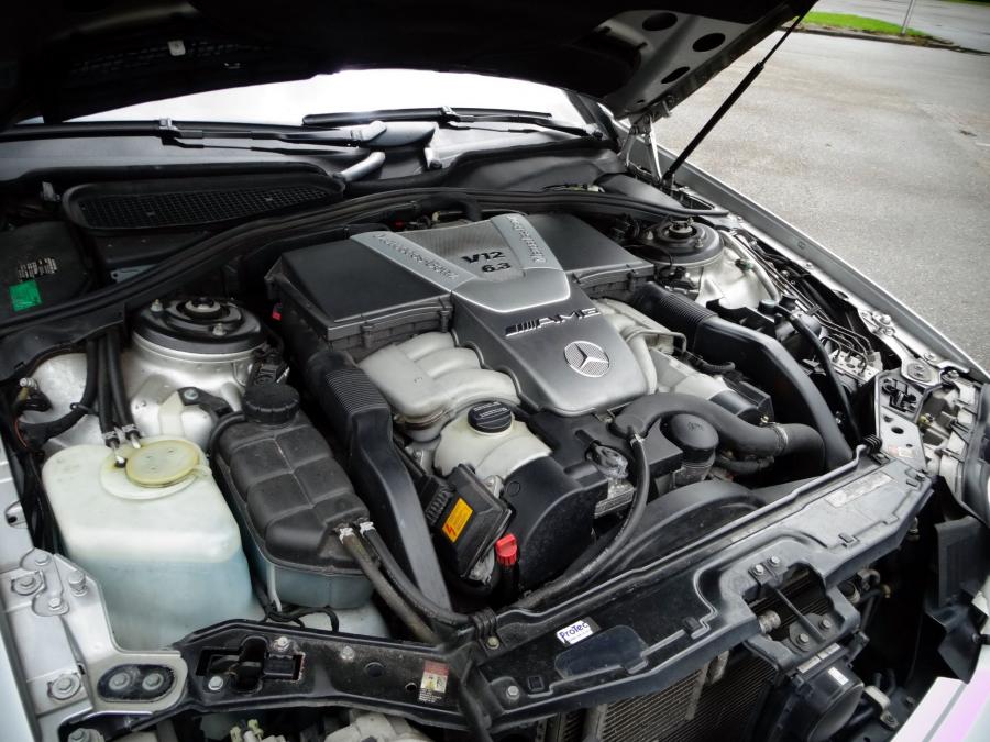  Mercedes-Benz CL63 AMG 2001 года  (фото 4 из 12)